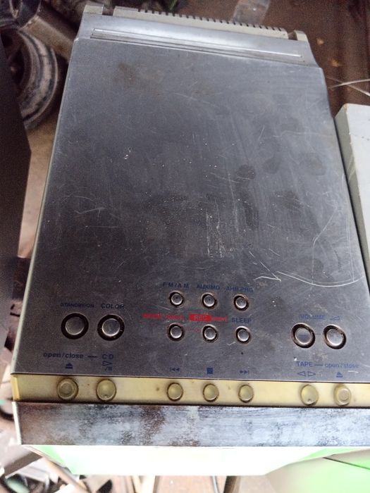 Продам музичний центр jvc