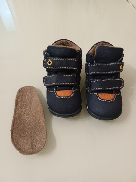 Шкіряні дитячі черевички весна-осінь