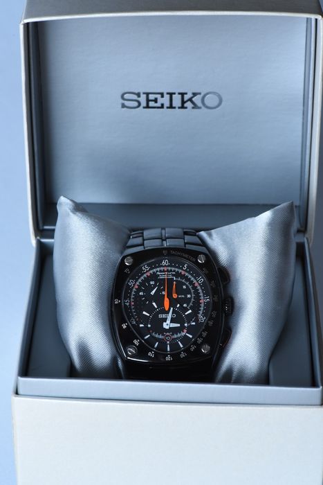 Seiko Sportura Kinetic Automático