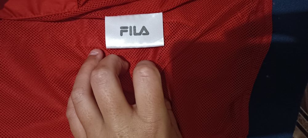 Ветровка FILAвнутри сетка