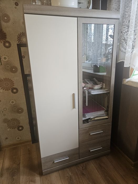 Komplet mebli szafa rogowa, witryna, półka