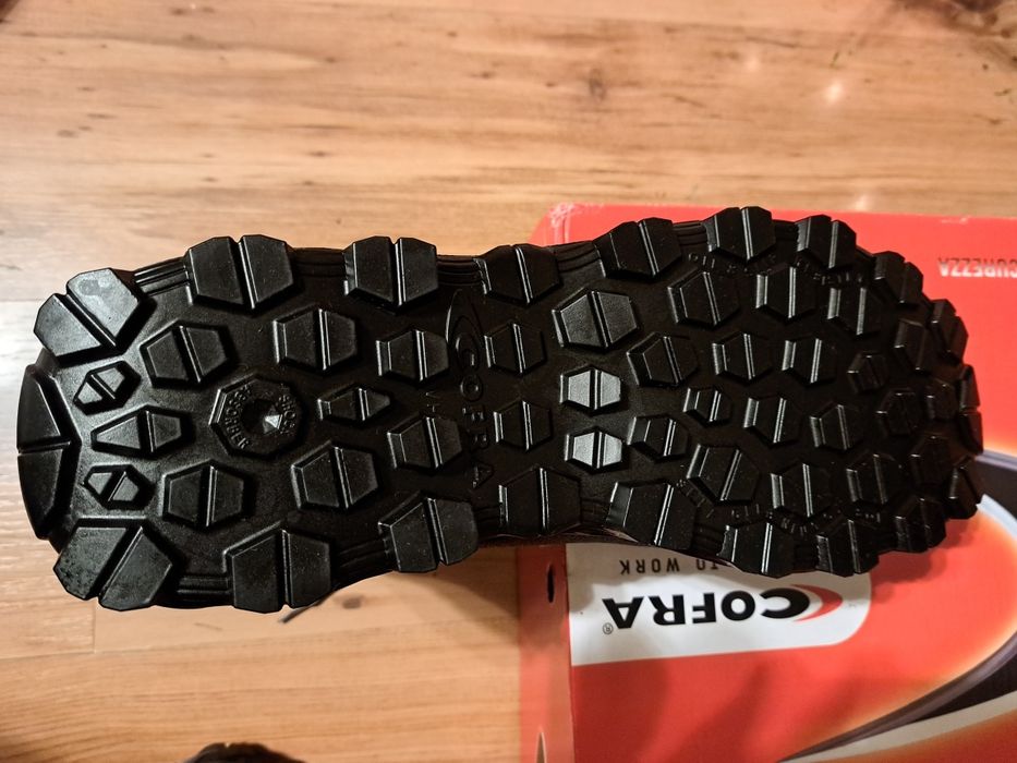 Buty robocze zimowe Cofra New Barents S3S Ci Fo SRI