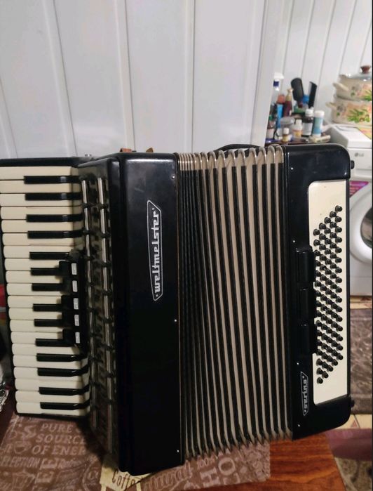 Аккордеон Weltmeister serino