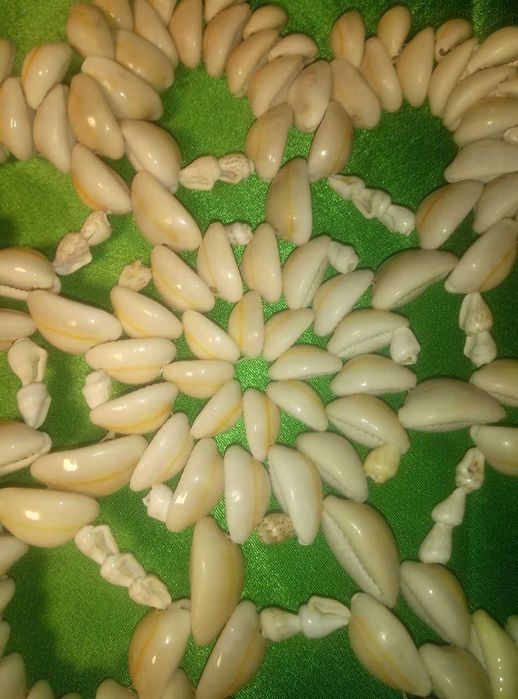 Подставка из ракушек диаметр 23 см