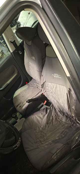 Seat Ibiza 6l 1.2 12v para pecas
Ref:azq