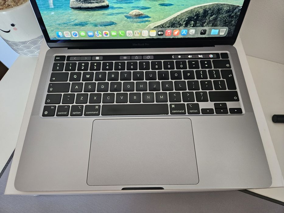 Macbook Pro 13" M1 16gb ram 512gb sdd