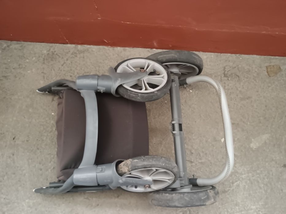 Продам дитячу коляску