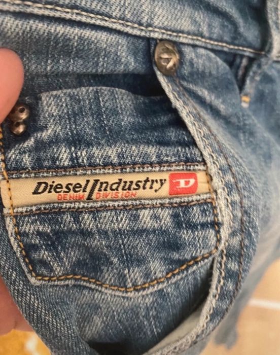 Jeansy Diesel 32/34