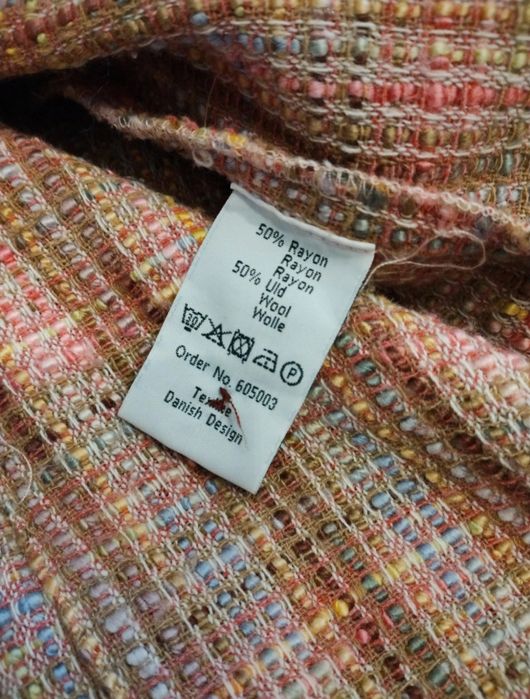 Tweedowy żakiet damski plus size.