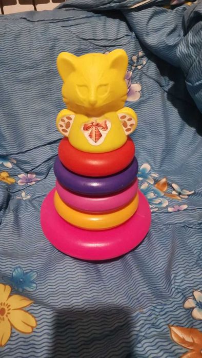 Разборная игрушка кот в колечках.