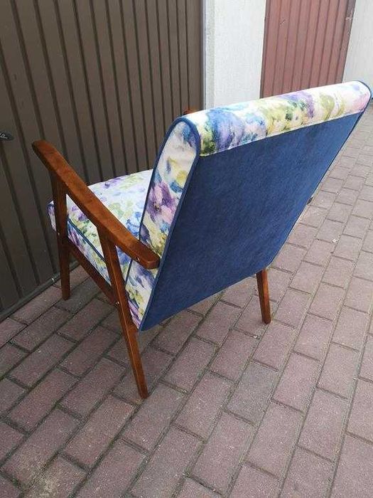 Stary Fotel Klubowy PRL Po Renowacji.