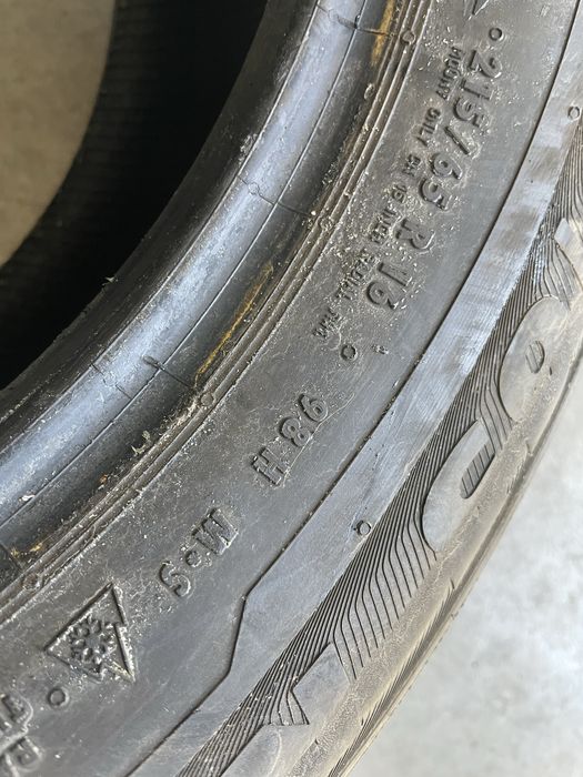Пара 215/65r16 Semperit /7mm/ зимова резина