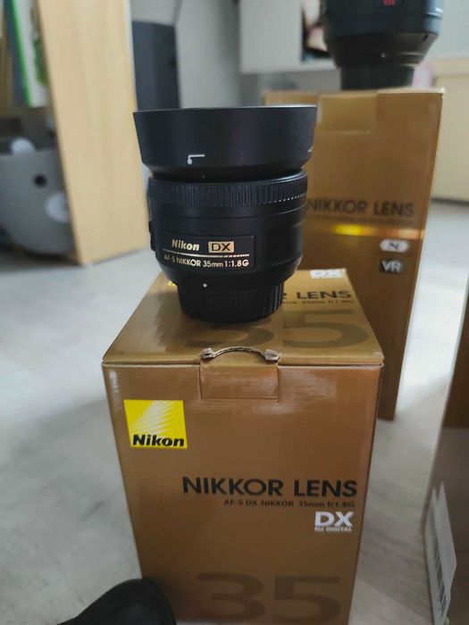 Nikon D5600 Kit completo ou vendido em separado