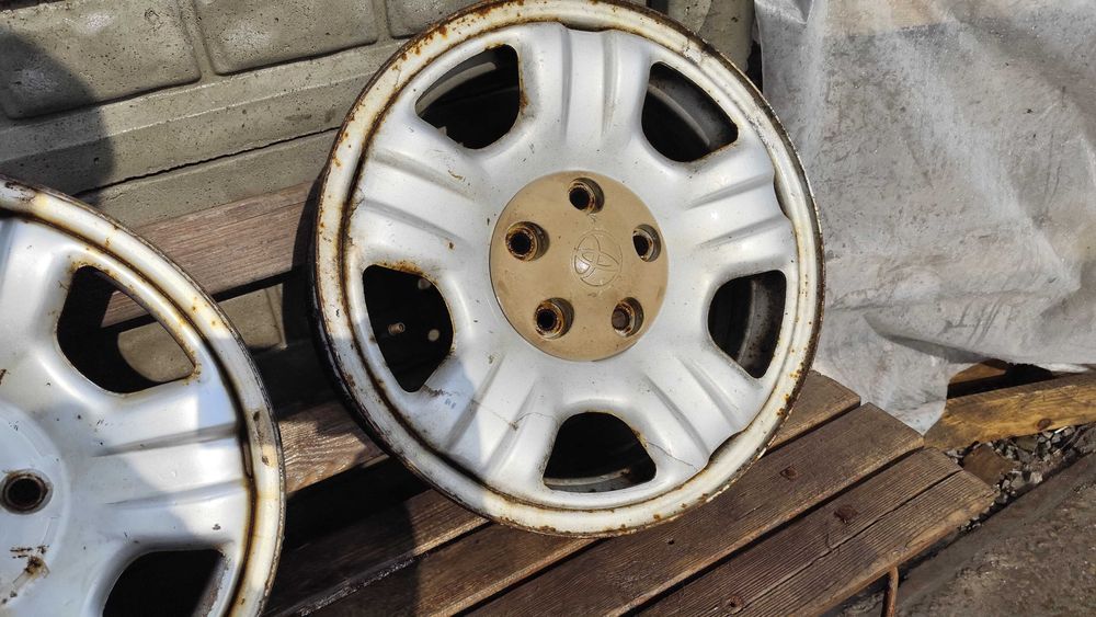 Felgi Stalowe Toyota Rav4    5x114.3  16x6.5j ET 45