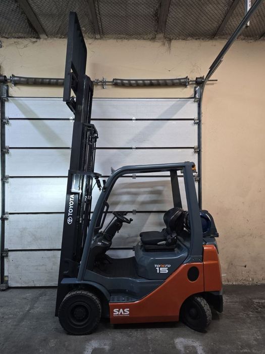 Навантажувач вилковий, газовий 1.5 тонн
Toyota 02-8FGF15