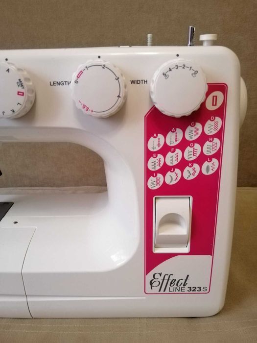 Sharina Feierleさん専用 Швейная машинка FAMILY EFFECT LINE 323S.: 6 500 грн. - Швейные