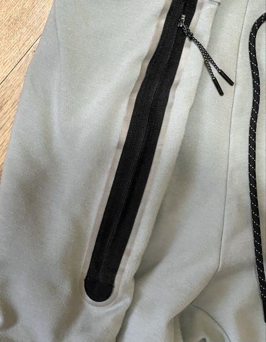 Продам штани NIKE Tech Fleece Jogger