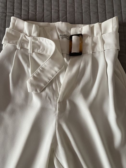 Calças brancas Stradivarius