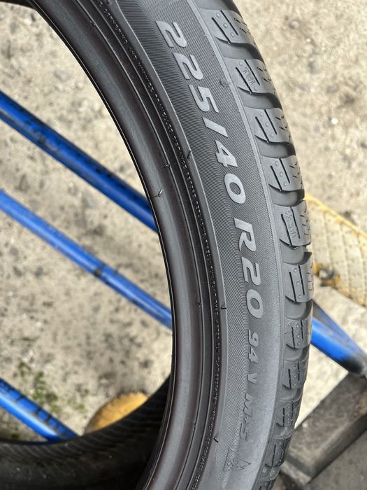 225/40/20 R20 Pirelli Sottozero3 Runflat зима 2 шт ціна за 1 шт