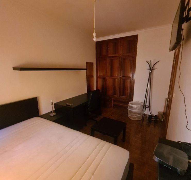 Quarto Cruz Quebrada