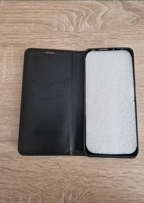 Kabura Magnet do Iphone 14 Plus czarny