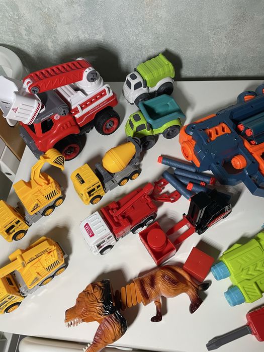 Лот іграшок для хлопчика. Пожежна. Dickie toys. Battat