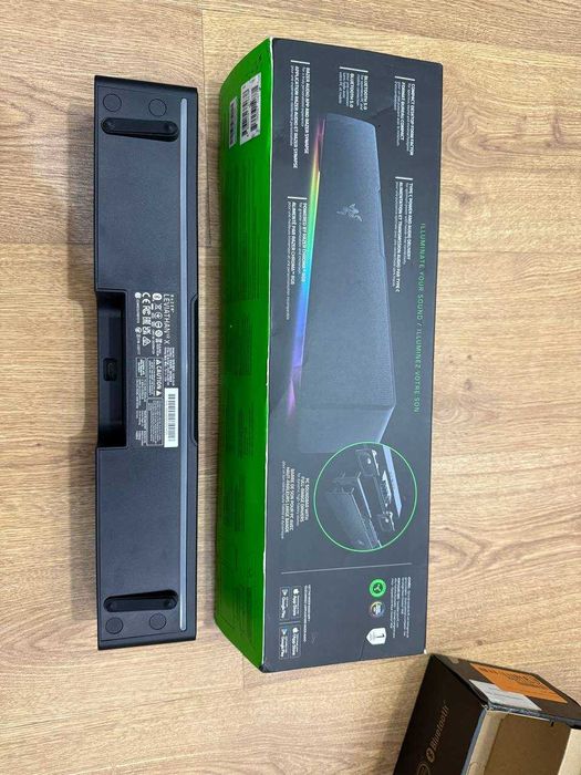 саундбар Razer Leviathan V2 X з Bluetooth