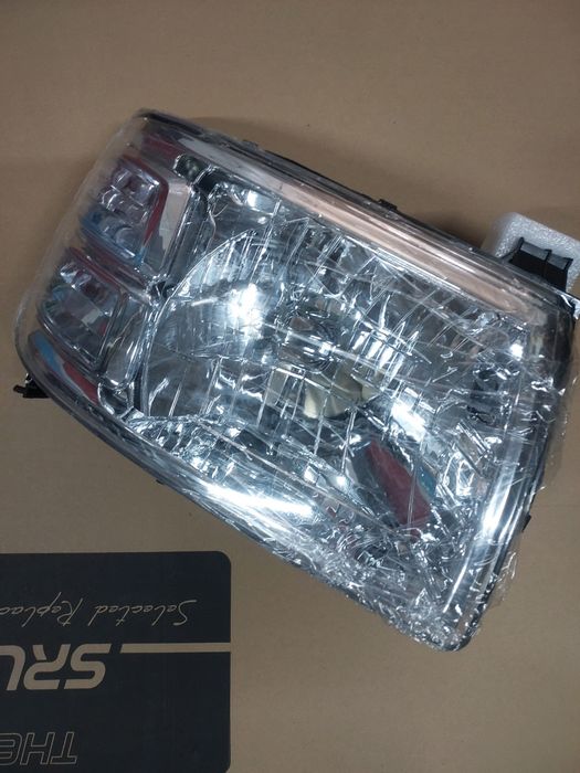 Ліхтар Фонарь,фара до пікапа
FORD RANGER Pick up, Nissan Navarra, L200, Isuzu T