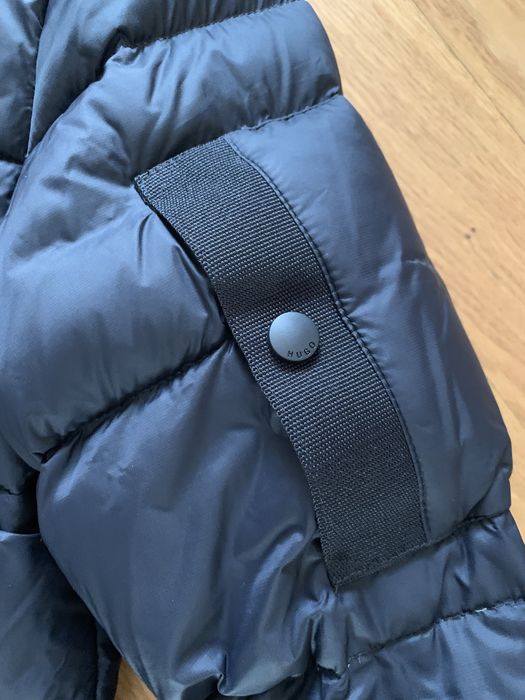Куртка пуховик Hugo Boss. M