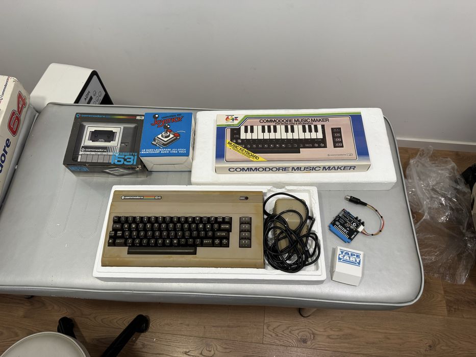 Commodore 64 Computer Compendium446158951531816961