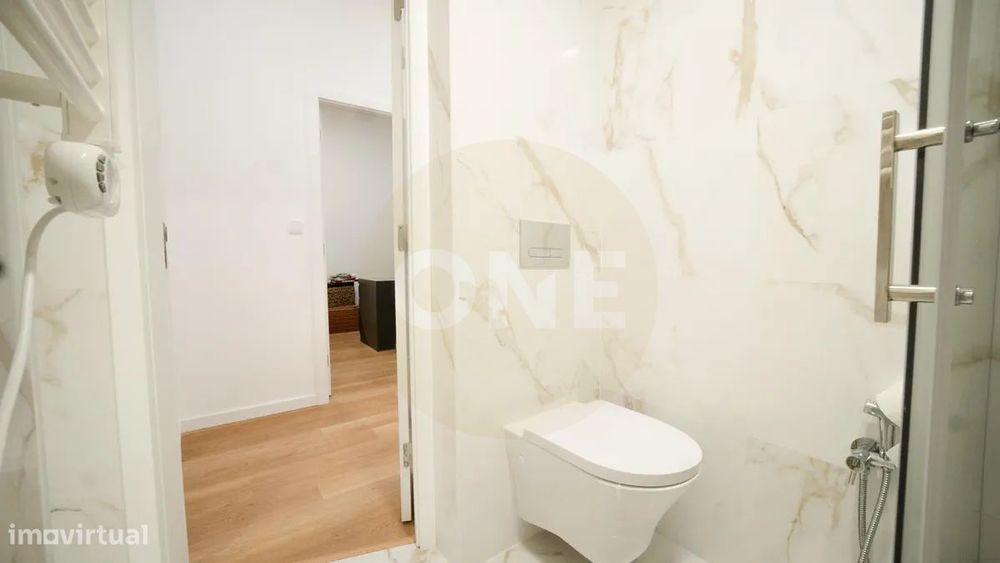 Apartamento T3 Remodelado, no bairro da Codivel, Odivelas