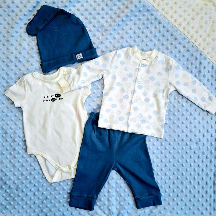 Продам красиві комплекти для малят (56-62 розмір)