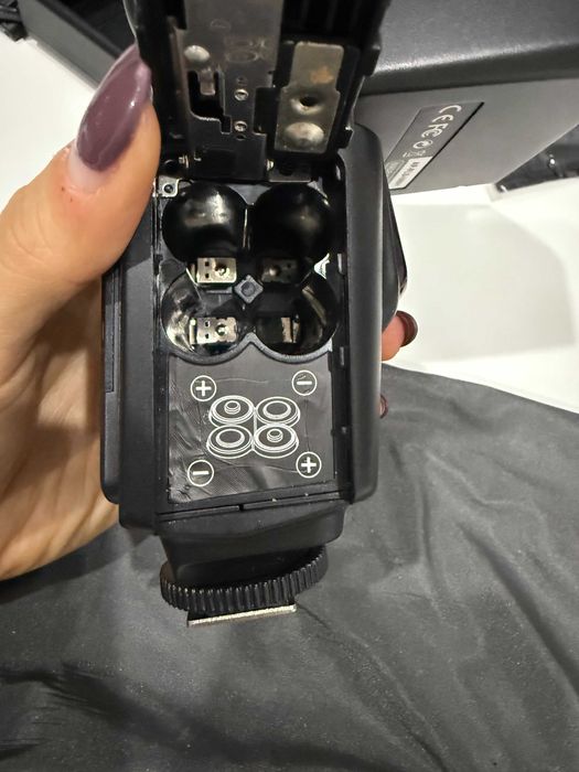 Máquina Fotográfica Canon 1200D