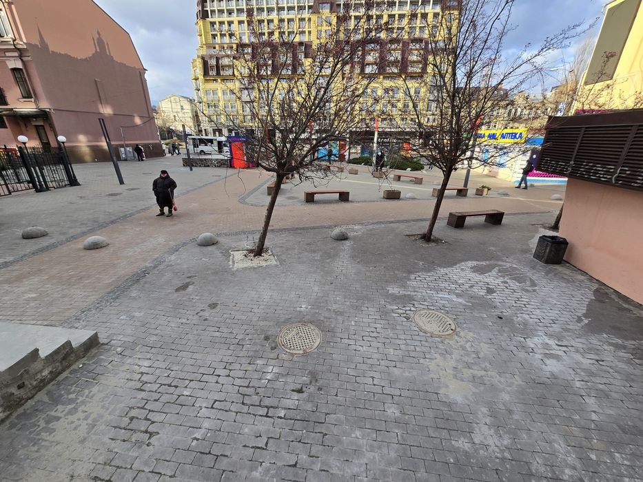 Продаж 408 м2 будівля ресторан магазин клініка Верхній Вал 30К