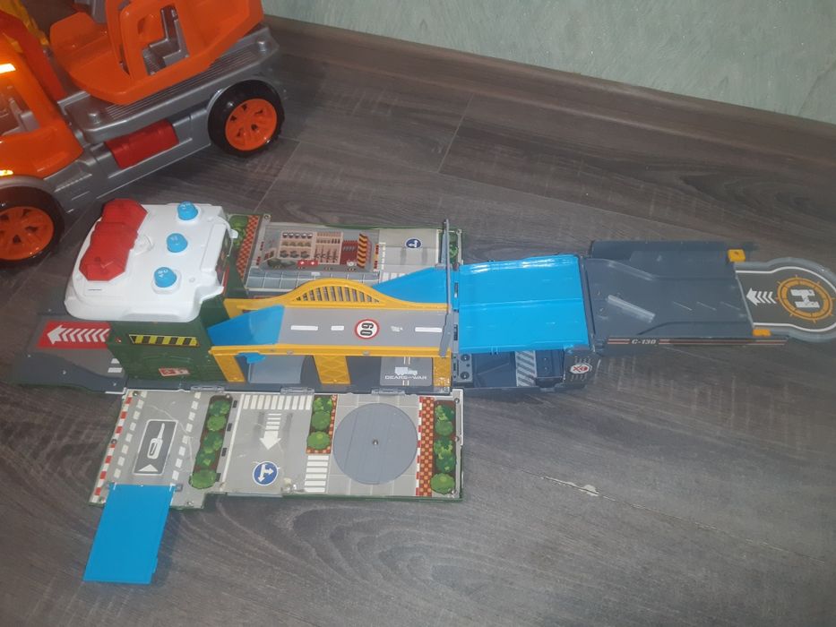 Машинки одним лотом