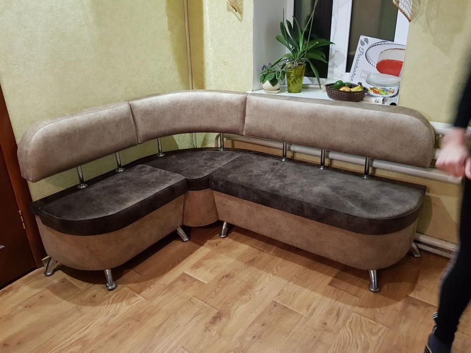 Перетяжка кухонного уголка