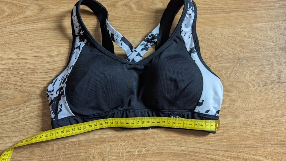 Sportowy biustonosz czarny