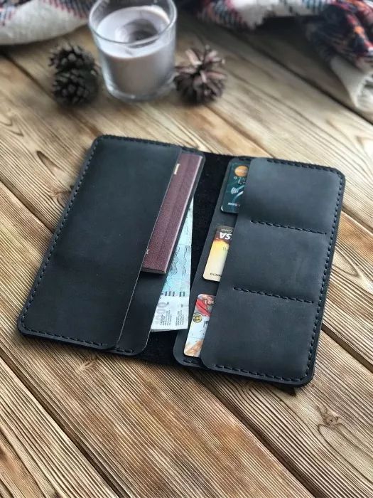 Мужское кожаное портмоне/деловой кошелек. Ручная работа