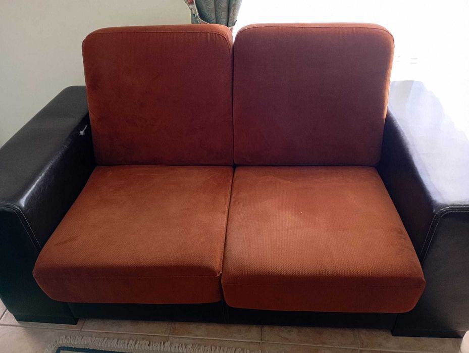 2 sofás - vendo juntos ou separados