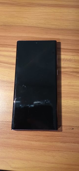 Samsung Galaxy S22 Ultra em bom estado