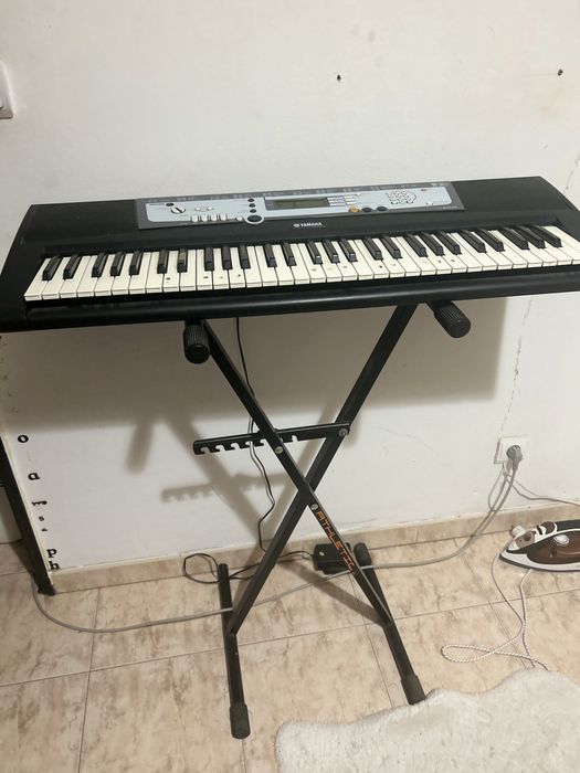 Teclado yamanha