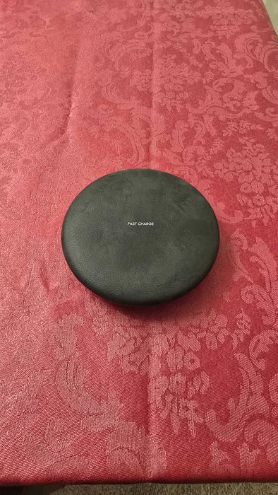Samsung Wireless Charging Pad445757515598417921