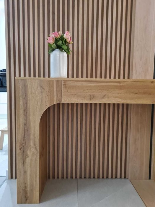 Konsola przyścienna - nowa