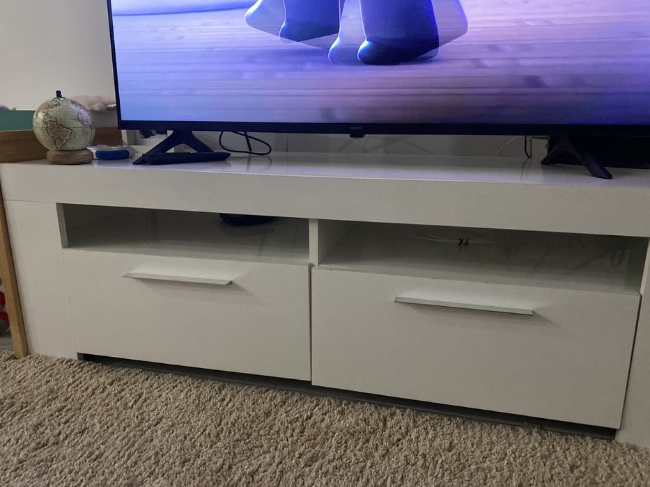 Móvel de televisão