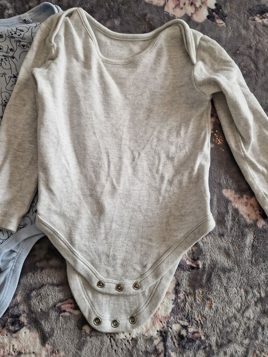 Body na długi rękaw idealne na podwórko rozm. 86/92