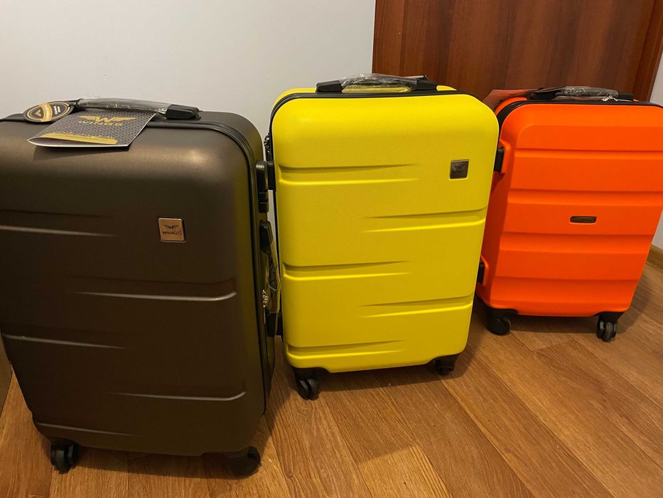 Валіза дорожній Чемодан Сумка на 4 колесах Різні моделі