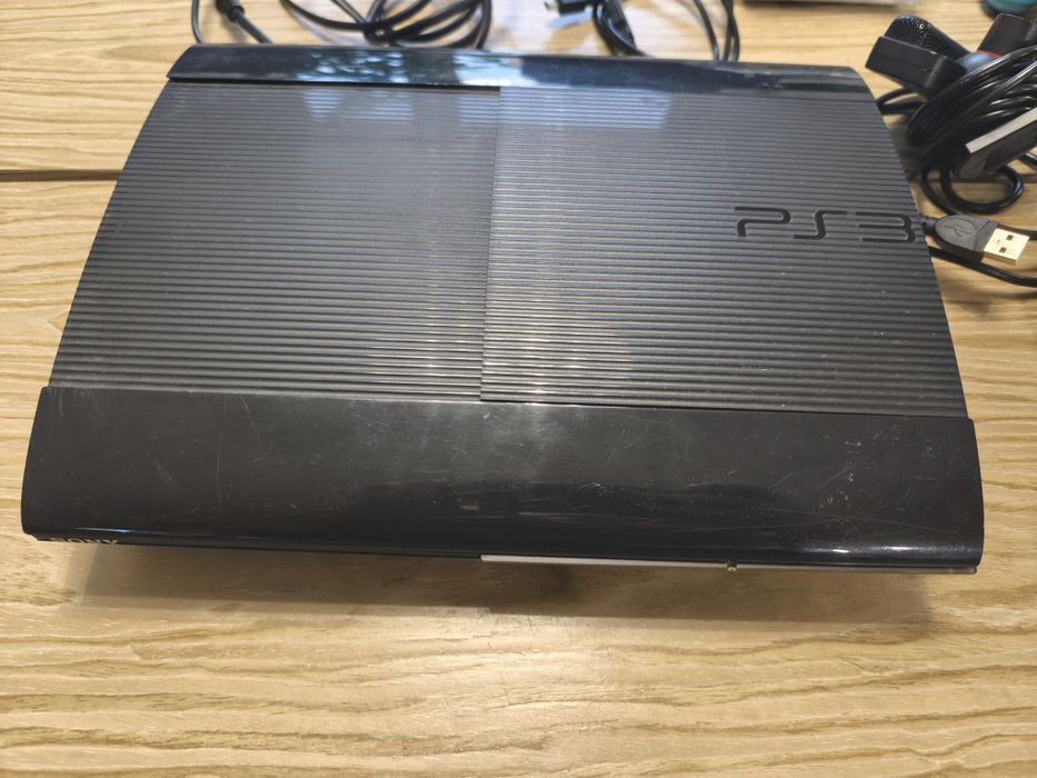 PS3 Super Slim 500 GB