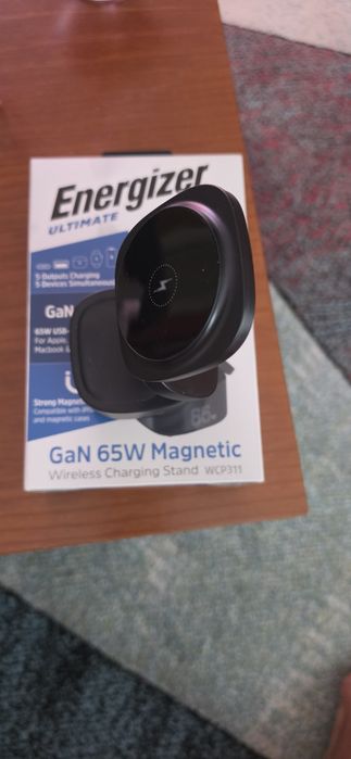 Energizer Ultimate GaN 65W Magnetic Wireless Charging Stand