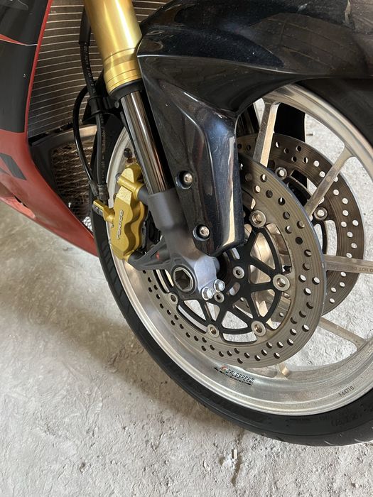 Японський мотоцикл suzuki GSXR 1000 з Японії розмитнений оригінальний пробіг!