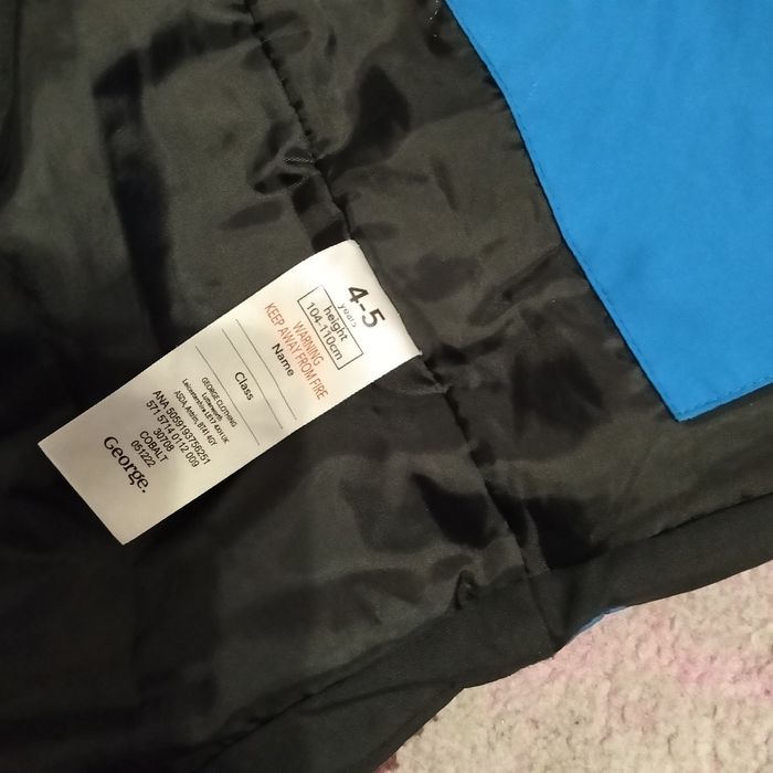 Продам куртку для хлопчика зима